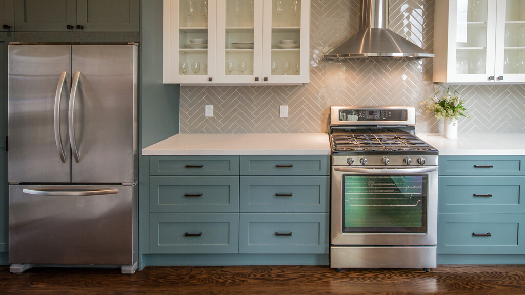 Two-Tone Kitchen Cabinets