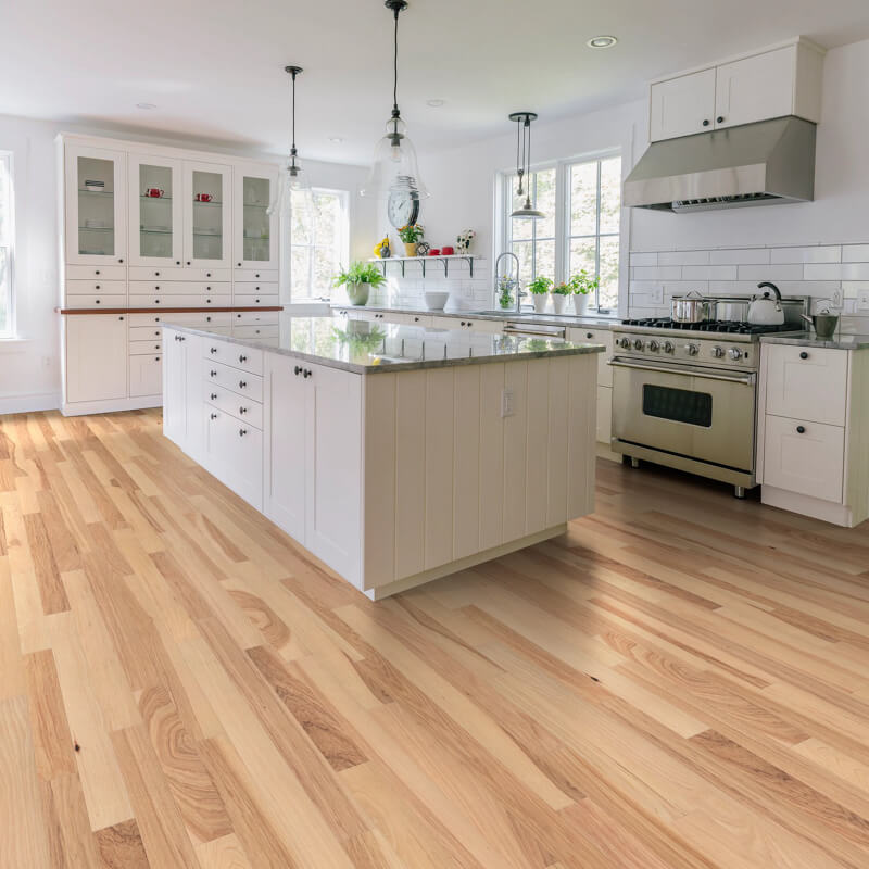 Choosing the Right Plank Width for a Balanced Space