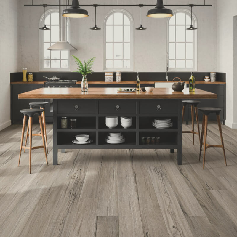 Choosing the Right Plank Width for a Balanced Space